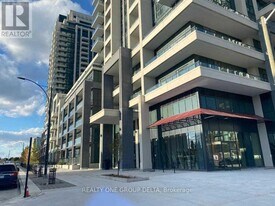 4055-4055 Parkside Village Dr in Mississauga, ON - Building Photo