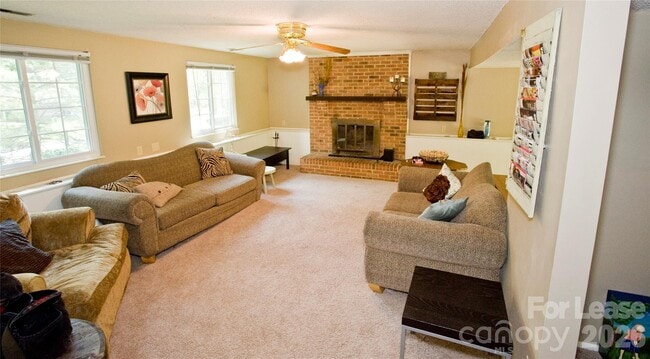 1635 Van Dyke Dr in Charlotte, NC - Building Photo - Building Photo