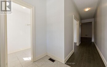 343 Humphrey St in Hamilton, ON - Building Photo - Building Photo