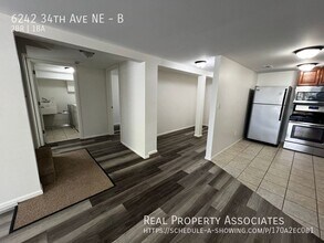 6242 34th Ave NE in Seattle, WA - Building Photo - Building Photo