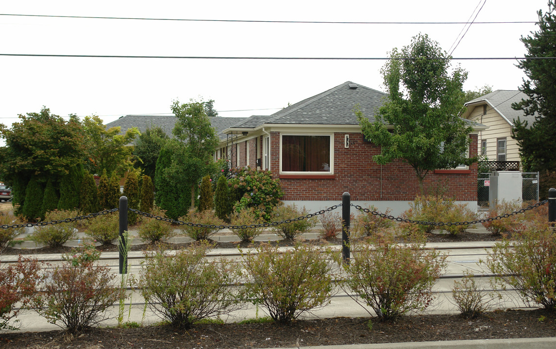 1426-1436 N Bryant St in Portland, OR - Building Photo