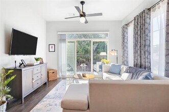 312 N Henderson Ave in Dallas, TX - Building Photo - Building Photo