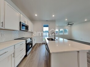 5140 Turnstone St SE in Olympia, WA - Building Photo - Building Photo