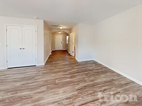 1912 Carpenter Cabin Dr in Charlotte, NC - Building Photo - Building Photo