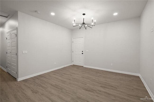 18 Larkspur Ave in McAllen, TX - Building Photo - Building Photo