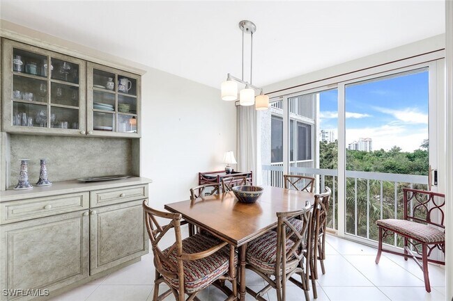 property at 5501 Heron Point Dr