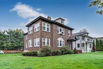 129 Oxford Rd in Newton, MA - Building Photo - Building Photo