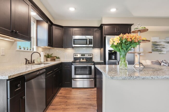 7 NE 93rd St in Kansas City, MO - Building Photo - Building Photo