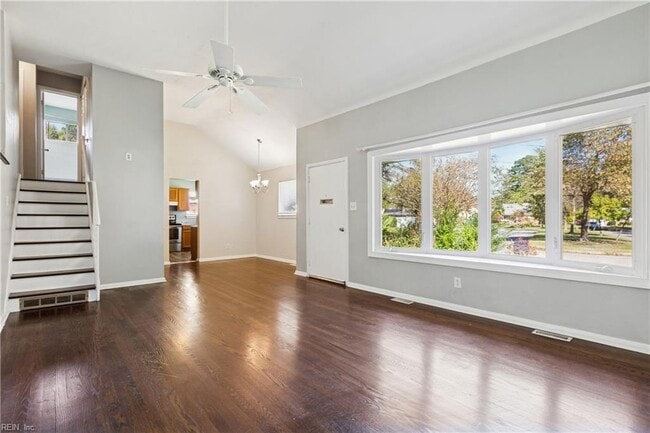 301 Pepper Mill Ct in Norfolk, VA - Building Photo - Building Photo