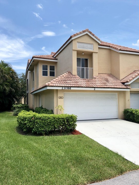 23086 Island View-Unit -2 in Boca Raton, FL - Building Photo