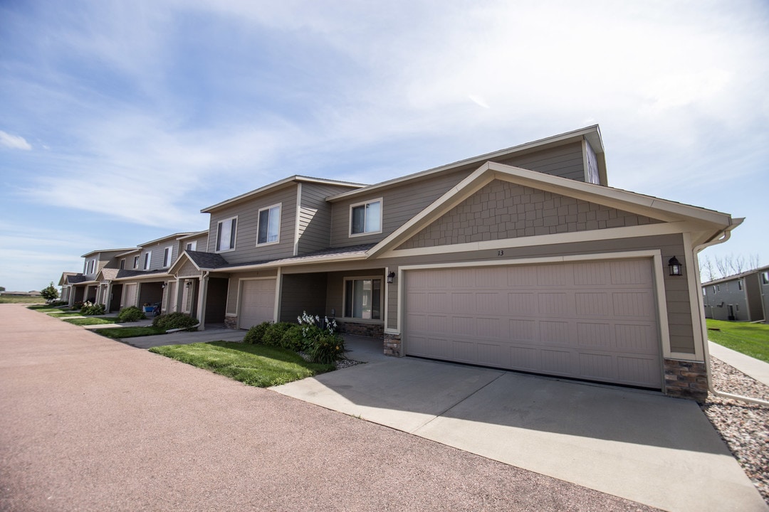 Whispering Woods in Sioux Falls, SD - Foto de edificio