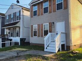 1815 Madison Ave in Newport News, VA - Building Photo