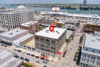 2400 Mechanic St, Unit APT 206 in Galveston, TX - Building Photo - Building Photo