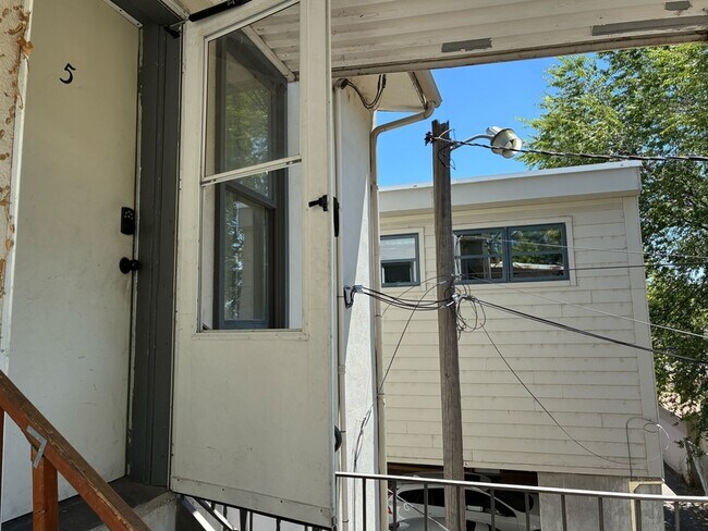 560 600 E in Salt Lake City, UT - Foto de edificio - Building Photo