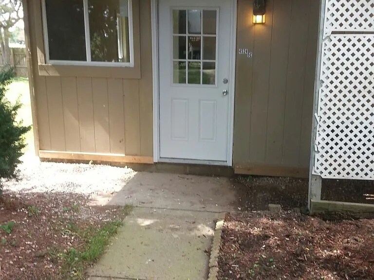 4524 Ridgely Tract Rd SE in Heath, OH - Building Photo