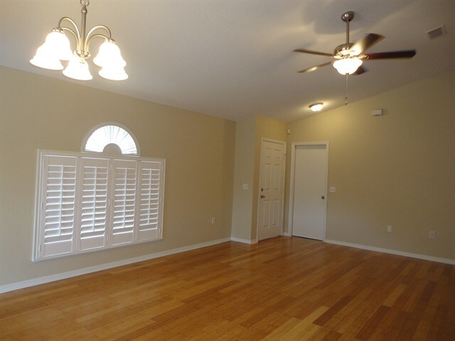 30107 Rattana Ct in Wesley Chapel, FL - Building Photo - Building Photo