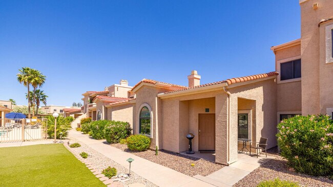 16357 E Arrow Dr in Fountain Hills, AZ - Building Photo - Building Photo
