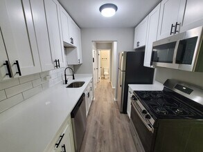 171 63rd St in Westmont, IL - Building Photo - Building Photo