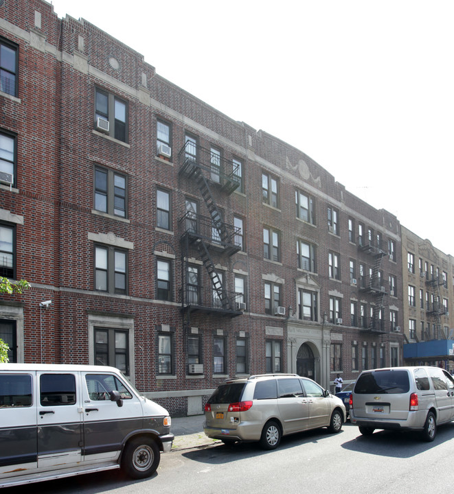 Waldorf Court in Brooklyn, NY - Building Photo