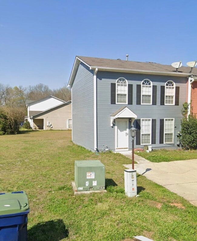 property at 113 Willow Point Ln