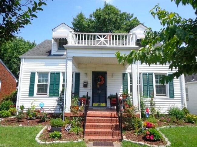 property at 225 Constitution Ave