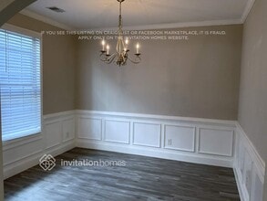 1307 Sweetbriar Cir in East Point, GA - Foto de edificio - Building Photo