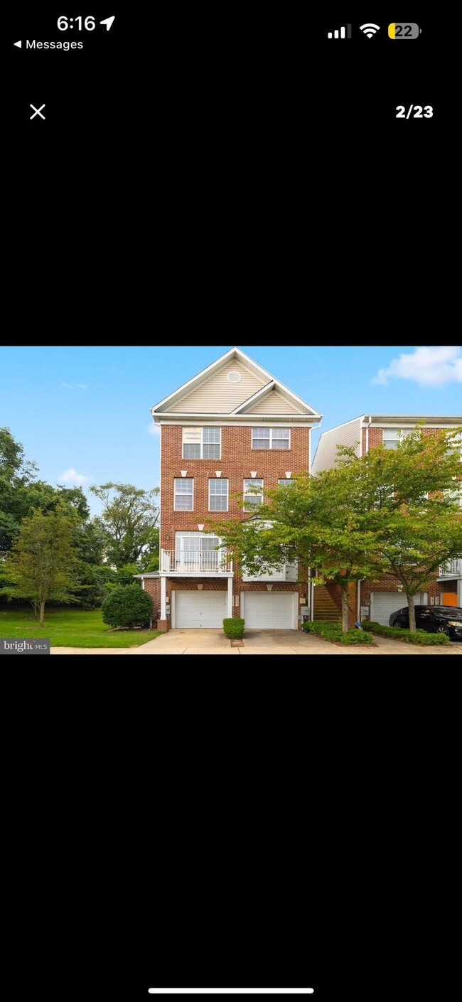property at 2809 Forest Run Dr