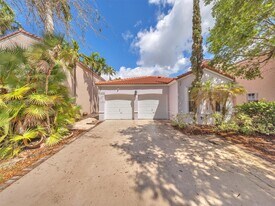 12345 NW 1st St in Plantation, FL - Building Photo