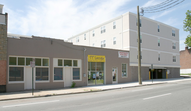 Pine Court I in Richmond, VA - Foto de edificio - Building Photo