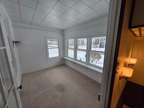 504 N Rath Ave, Unit 1 in Ludington, MI - Building Photo - Building Photo