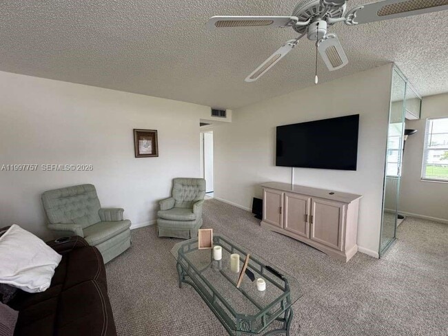 536 Fanshaw M in Boca Raton, FL - Building Photo - Building Photo