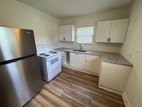 408 Hill St in Bryan, TX - Building Photo - Building Photo