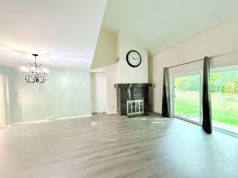 365 Saybrook Ln in Wallingford, PA - Building Photo