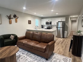 1249 Kinsmoor Ave, Unit ID1460947P in Fort Wayne, IN - Building Photo