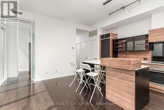 75 St Nicholas St in Toronto, ON - Building Photo - Building Photo