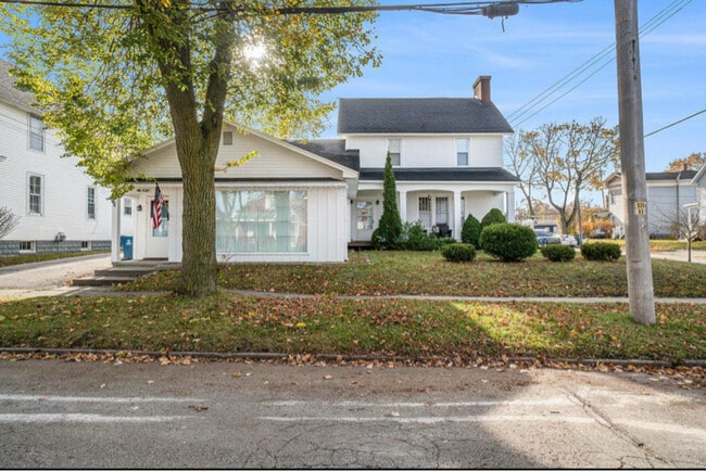 83 Greenbush St