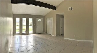 143 Alderwood Dr in Kissimmee, FL - Building Photo
