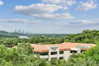 6000-3 Shepherd Mountain Cove in Austin, TX - Building Photo - Building Photo