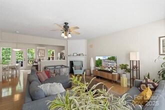 5405 Werburgh St in Charlotte, NC - Building Photo - Building Photo