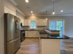 30 High St in Rye, NY - Building Photo - Building Photo