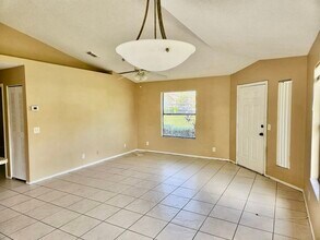 2818 Stoneway Ln in Fort Pierce, FL - Building Photo - Building Photo