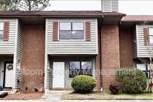 579 Travelers Blvd in Summerville, SC - Building Photo