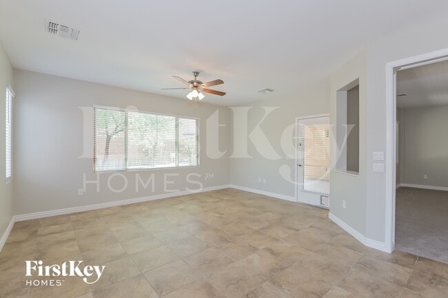 8839 W Irongate Rd in Marana, AZ - Foto de edificio - Building Photo