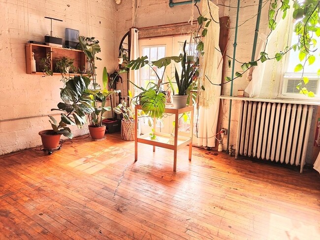 226 Pearl St, Unit 1R in Somerville, MA - Building Photo - Building Photo