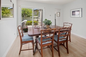 1779 Round Tree Dr in Oceanside, CA - Building Photo - Building Photo