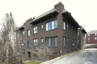 5856 Alderson St in Pittsburgh, PA - Building Photo - Building Photo