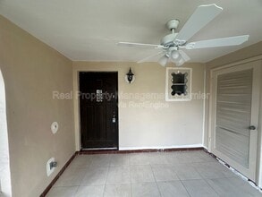 3831 NW 84th Ave in Sunrise, FL - Building Photo - Building Photo