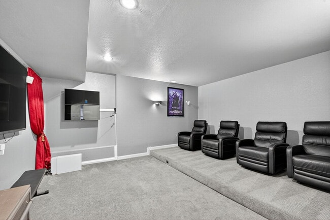 5111 23rd Ave W in Everett, WA - Foto de edificio - Building Photo