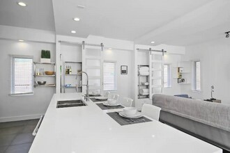 574 Marietta St NW in Atlanta, GA - Building Photo - Building Photo