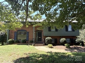 1127 Queensgate St in Gastonia, NC - Building Photo